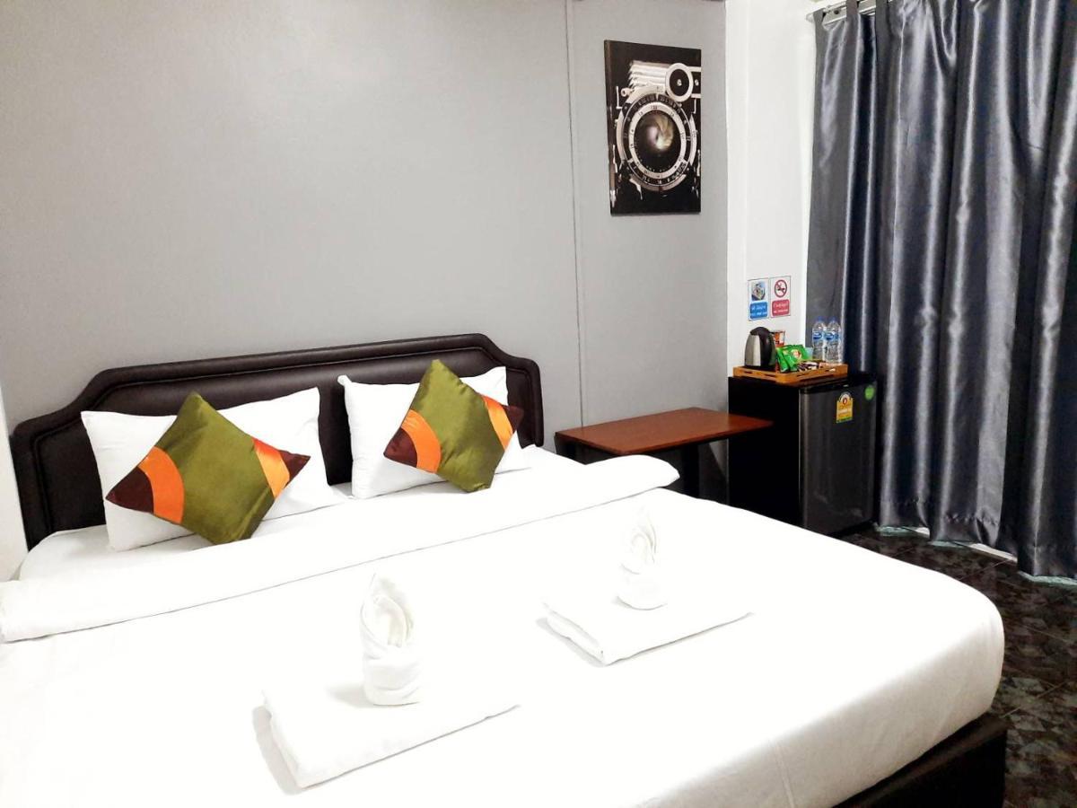 Ada Apartment - อาดา อพาร์ทเมนท์ Bangkok Kültér fotó