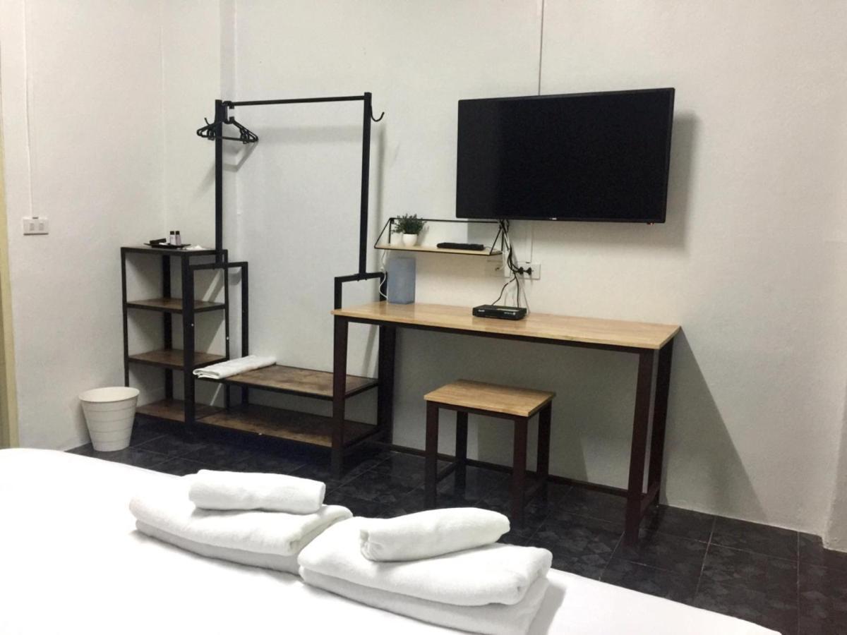 Ada Apartment - อาดา อพาร์ทเมนท์ Bangkok Kültér fotó