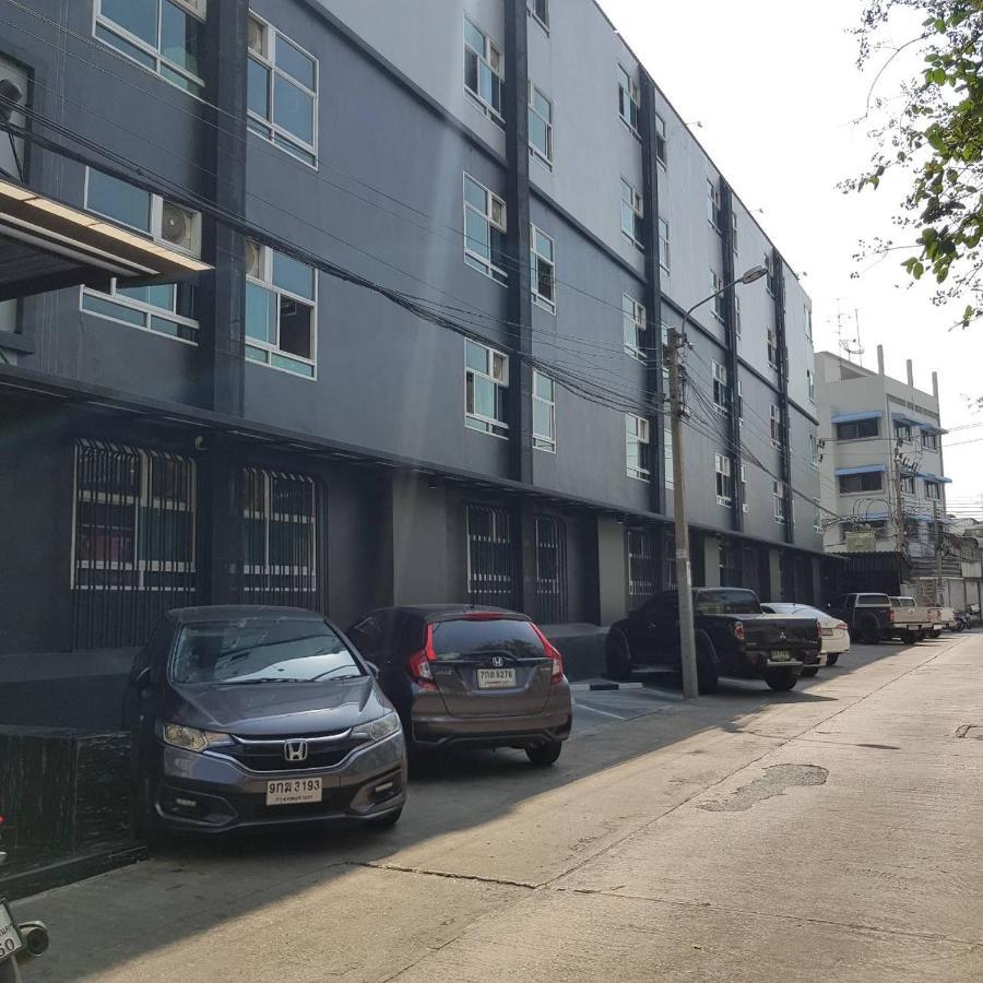 Ada Apartment - อาดา อพาร์ทเมนท์ Bangkok Kültér fotó