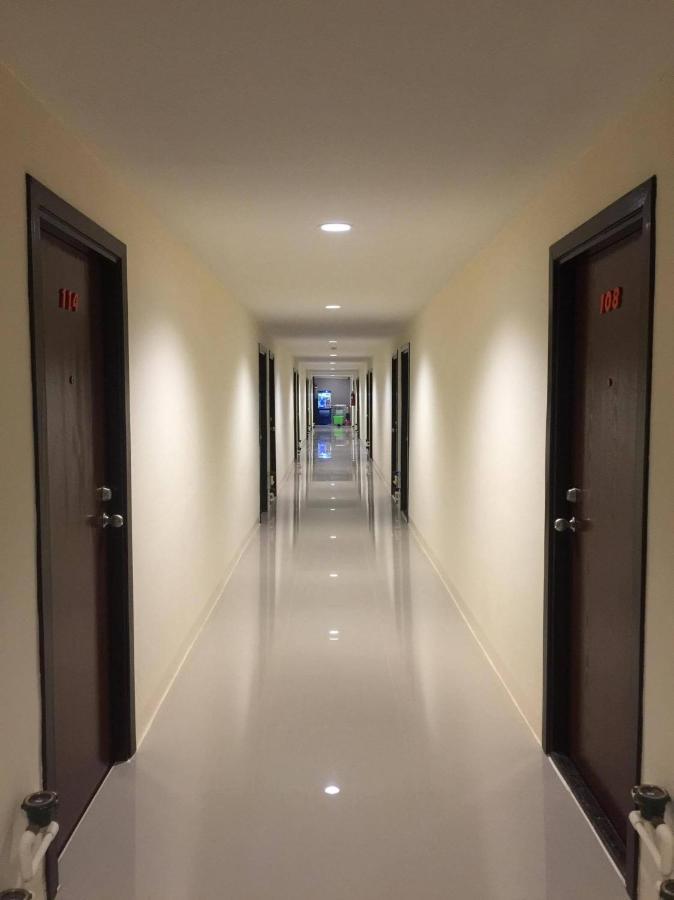 Ada Apartment - อาดา อพาร์ทเมนท์ Bangkok Kültér fotó